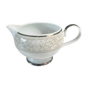 MIKASA FINE CHINA BAVARIAN PLATINUM L3215 CREAMER